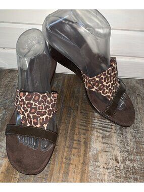 Italian Shoemakers Sz 10 Leopard Strappy Wedge Heel Slide Sandals Textile EUC